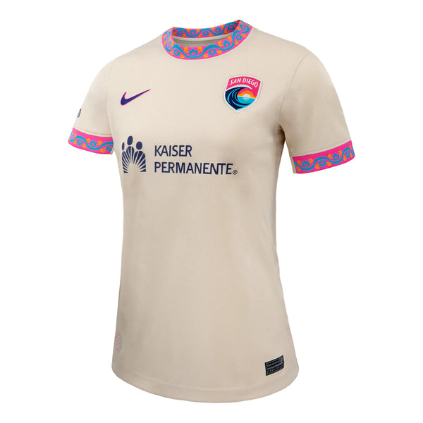 Side view of San Diego Wave kit - Balboa Park kit